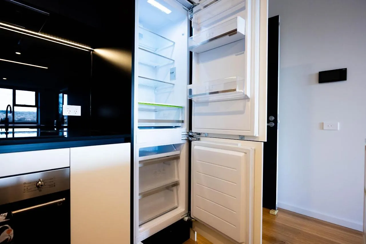 Apartment Spacious & Open 2 Bd 2Bth Unit In Canberra City