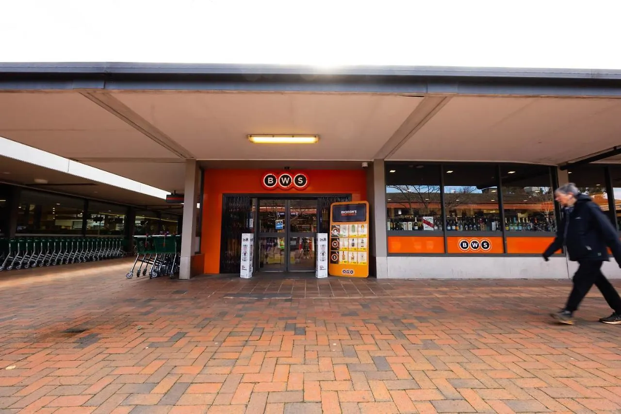 Spacious & Open 2 Bd 2Bth Unit In Canberra City Apartment